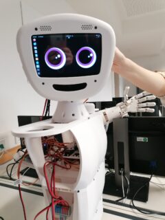 Zum Artikel "Roboter im Lehramtsstudium bauen – na klar!"